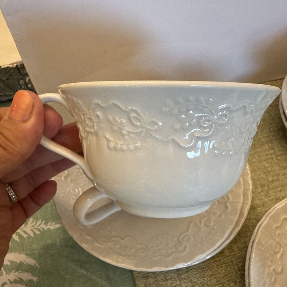 Ralph Lauren Wedgwood White “Claire” Cup & Saucer 6 Sets, Excellent Condition! - Picture 2 of 8